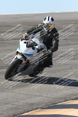 media/Oct-13-2025-Moto Forza (Mon) [[a66d839500]]/4-C Group/Session 2 (Bowl)/